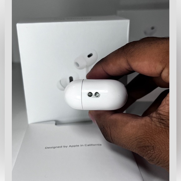 Apple AirPods Pro (2nd generation) noice cancellation